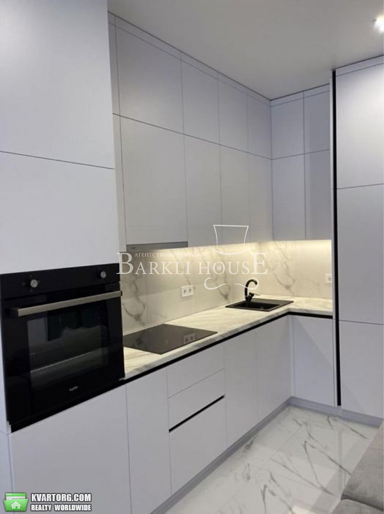 Rent out 2-room apartment. Киев,  Драгомирова — photo 4