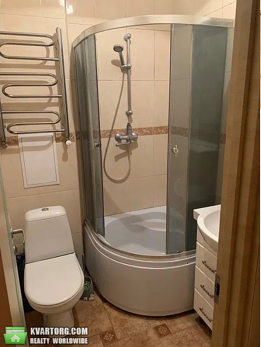 Rent out 2-room apartment. Львов,  Шота Руставели — photo 6