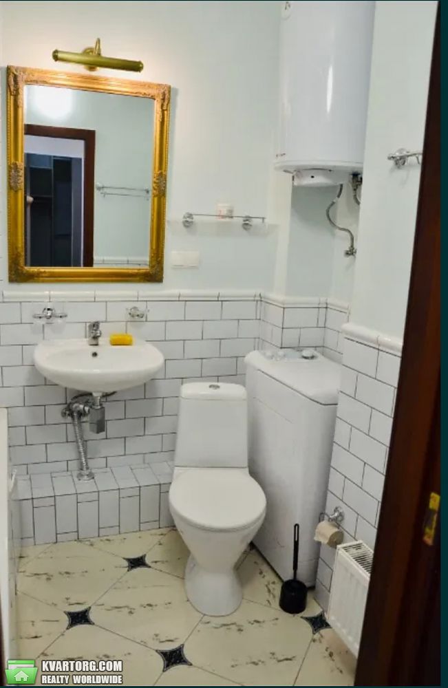 Rent out 1-room apartment. Киев, Ясыноватский пер. — photo 3