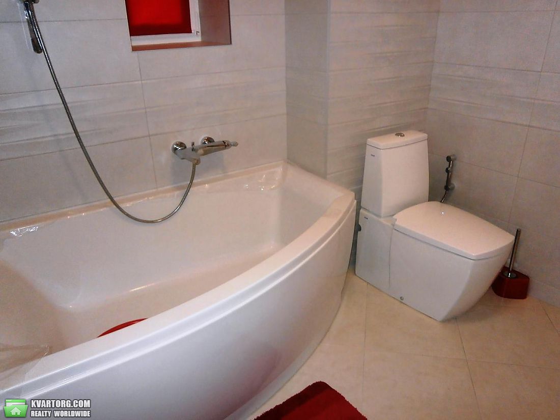 Rent out 3-room apartment. Киев,  Барбюса — photo 9
