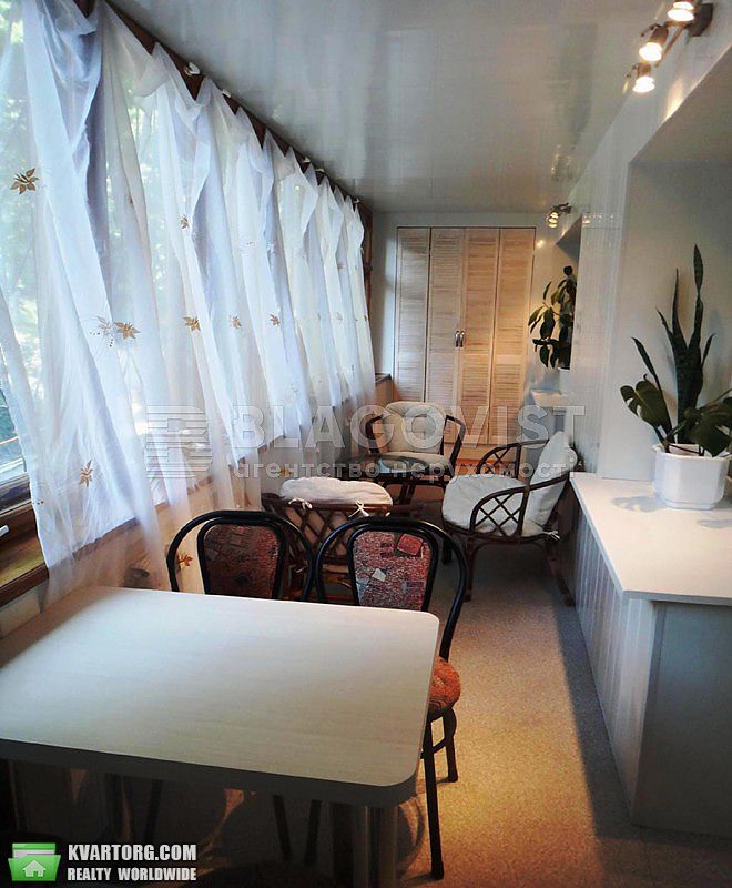 Rent out 2-room apartment. Киев,  Кловский спуск — photo 6