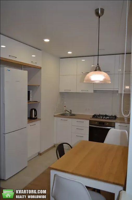 Rent out 2-room apartment. Киев,  Кловский спуск — photo 6