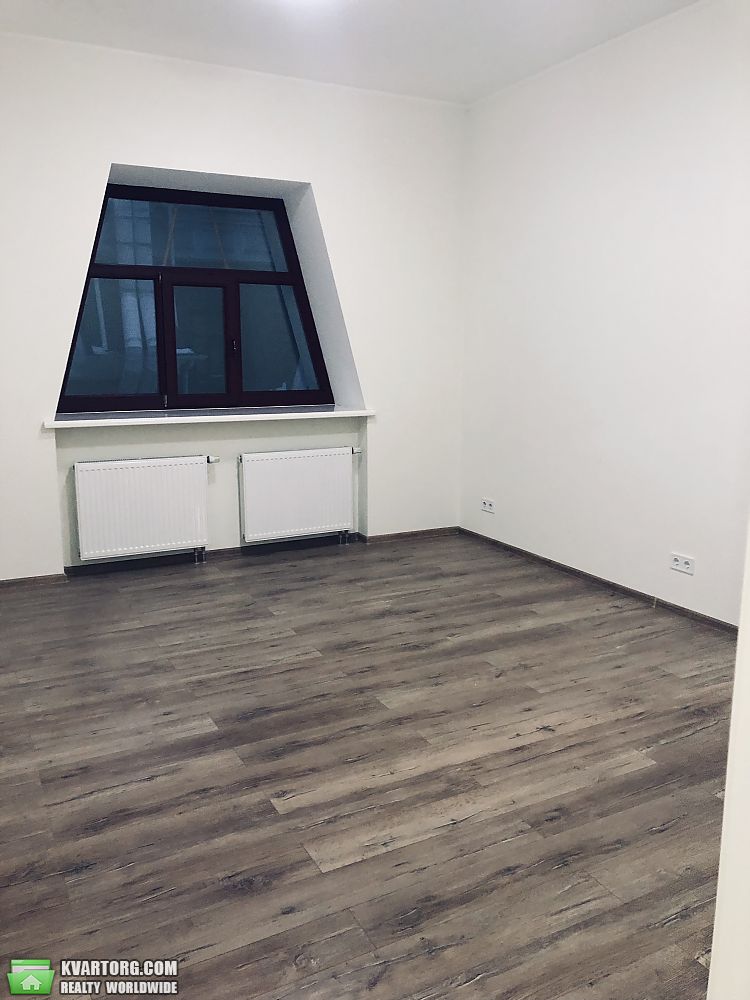 Rent out 3-room apartment. Киев, Воздвиженская — photo 1