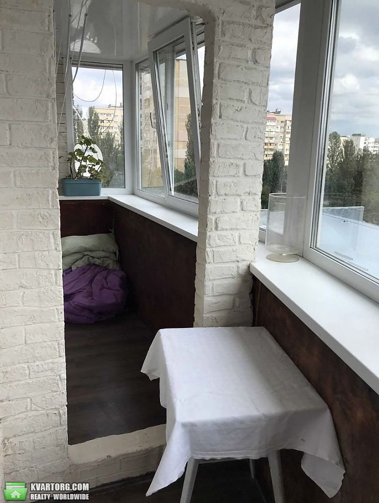 Rent out 2-room apartment. Киев,  Свободы пр — photo 6