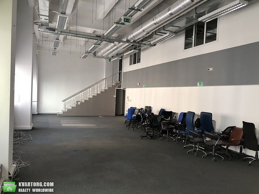 Rent out office. Киев,  Сурикова — photo 1