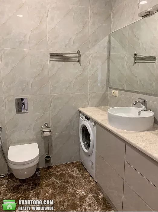 Rent out 1-room apartment. Киев, Евгения Коновальца — photo 9