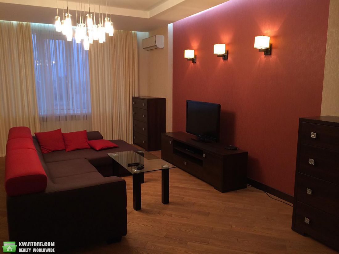 Rent out 2-room apartment. Киев, Леси Украинки бул — photo 4