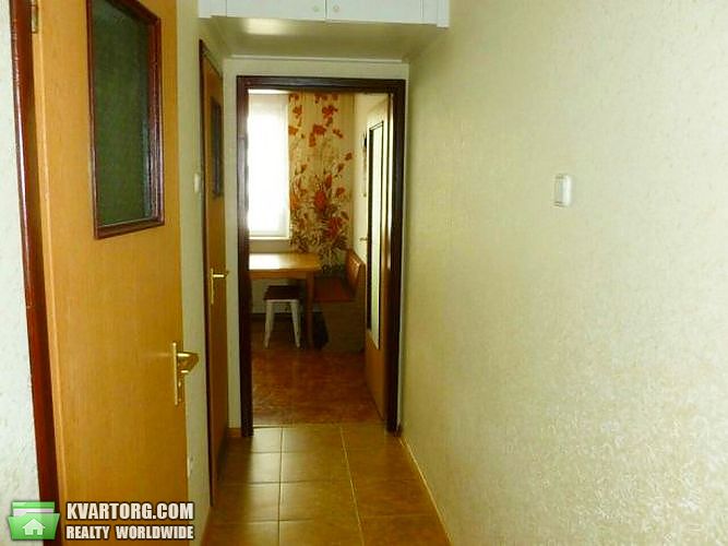 Rent out 3-room apartment. Киев,  Пулюя — photo 4
