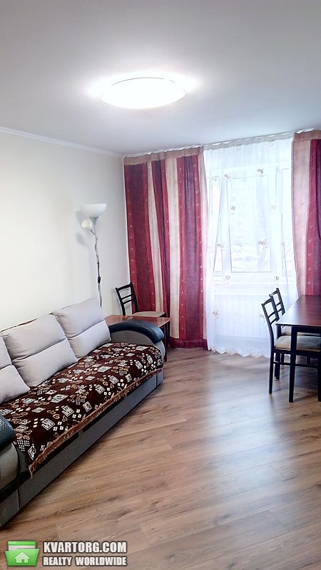 Rent out 1-room apartment. Киев, Оболонская пл — photo 1