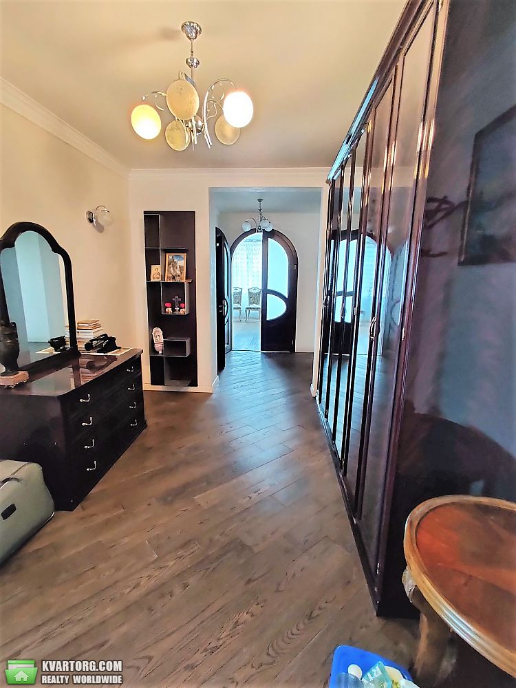 Rent out 2-room apartment. Киев,  Тычины пр — photo 8