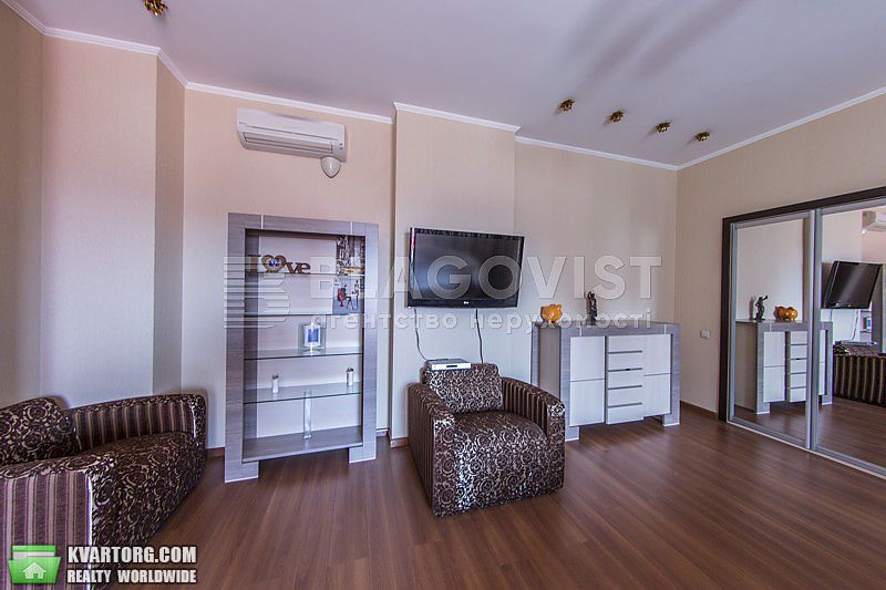 Rent out 2-room apartment. Киев,  Шевченко бул — photo 6