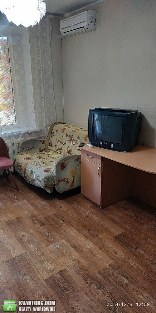 Rent out 1-room apartment. Киев,  Тычины пр — photo 6