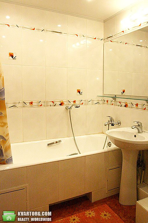 Rent out 3-room apartment. Киев,  Пражская — photo 2