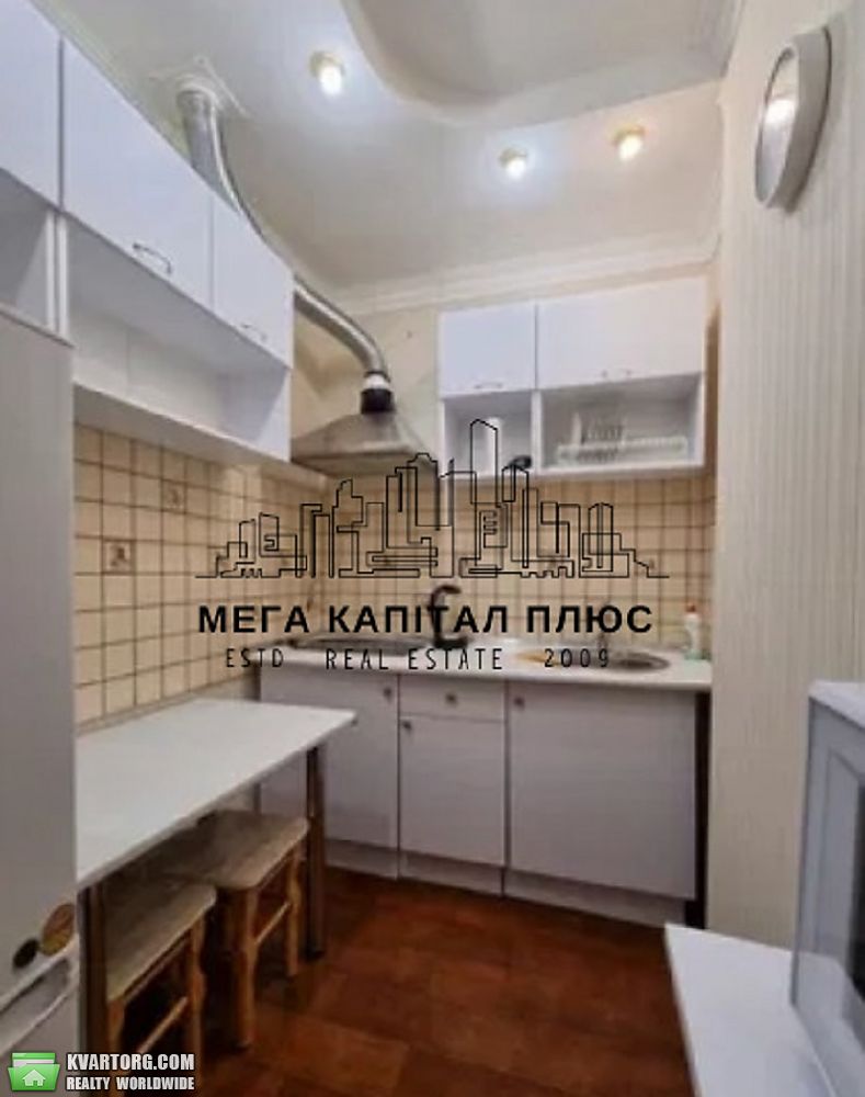 Rent out 2-room apartment. Киев,  Чавдар — photo 6