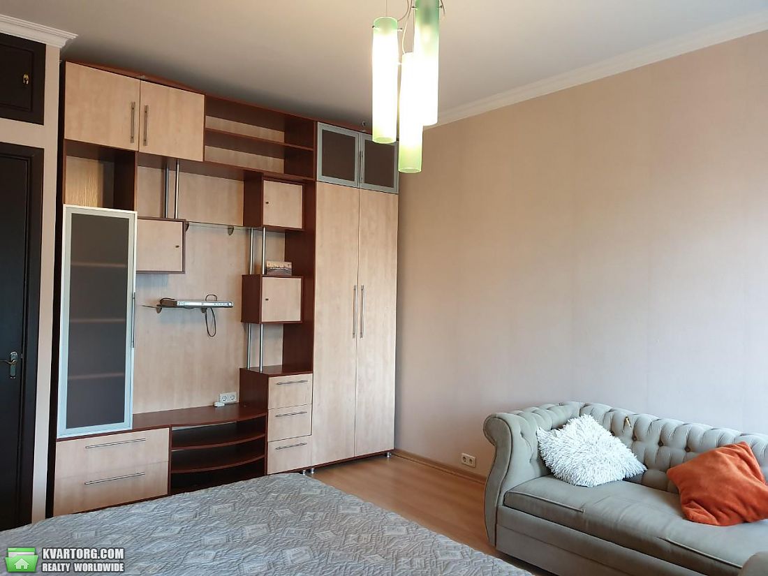 Rent out 3-room apartment. Киев,  Шевченко бул — photo 8