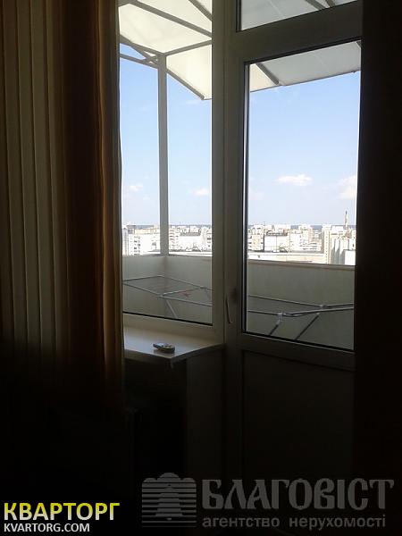 Rent out 2-room apartment. Киев, Гмири — photo 5