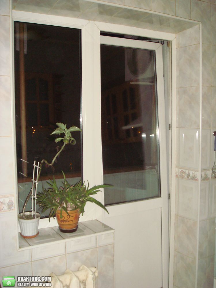 Sell 4-room apartment. Киев,  Зодчих — photo 2