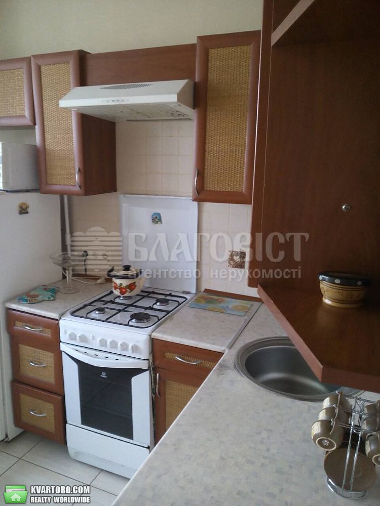 Rent out 3-room apartment. Киев,  Леси Украинки бул — photo 3