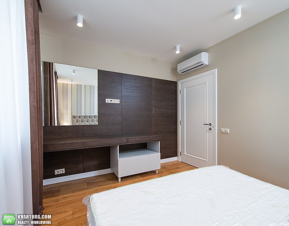 Rent out 3-room apartment. Киев,  Оболонский пр — photo 10