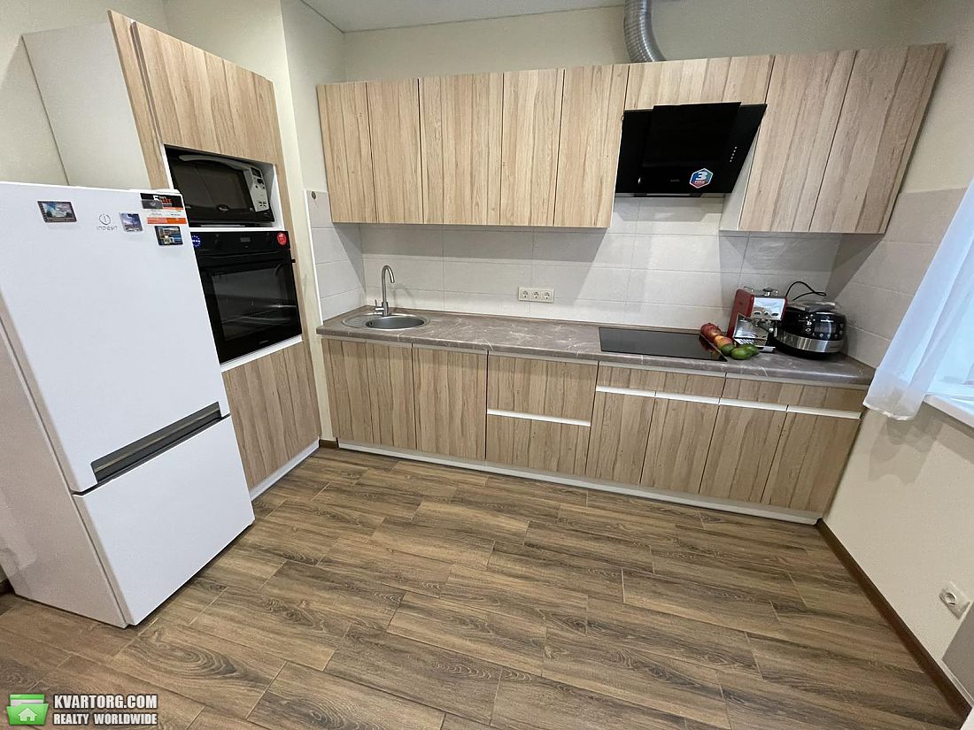Rent out 1-room apartment. Киев, Мандрыковская — photo 1