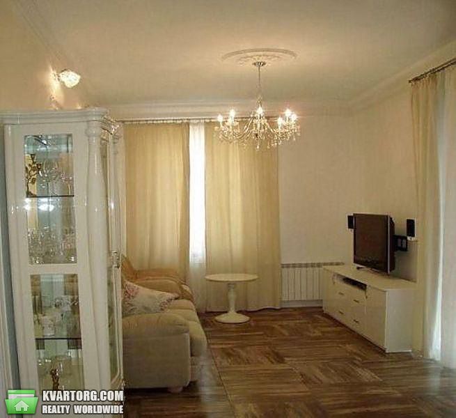 Rent out 2-room apartment. Киев,  Крещатик — photo 1