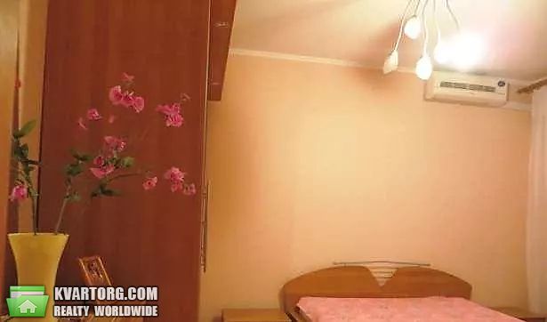 Rent out 3-room apartment. Киев, Урловская — photo 3