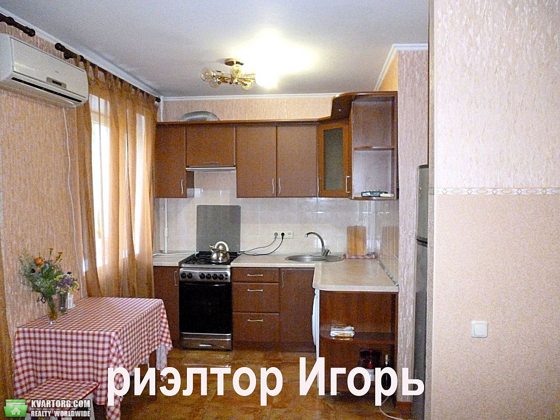 Rent out 1-room apartment. Одесса, Генерала Петрова — photo 1