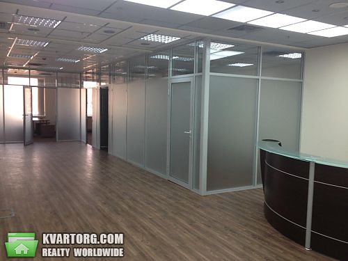 Rent out office. Киев, Жилянская — photo 1