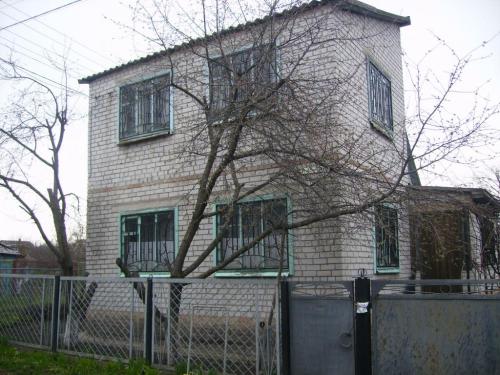 Sell house. Днепропетровск, 12 квартал — photo 1
