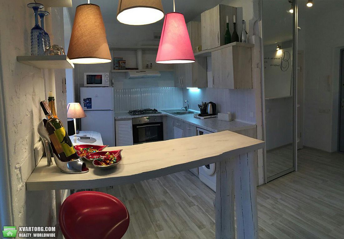 Rent out 2-room apartment. Киев,  Терещенковская — photo 7