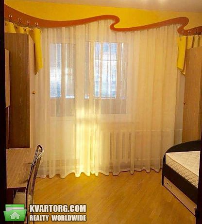 Rent out 3-room apartment. Киев,  Крушельницкой — photo 4