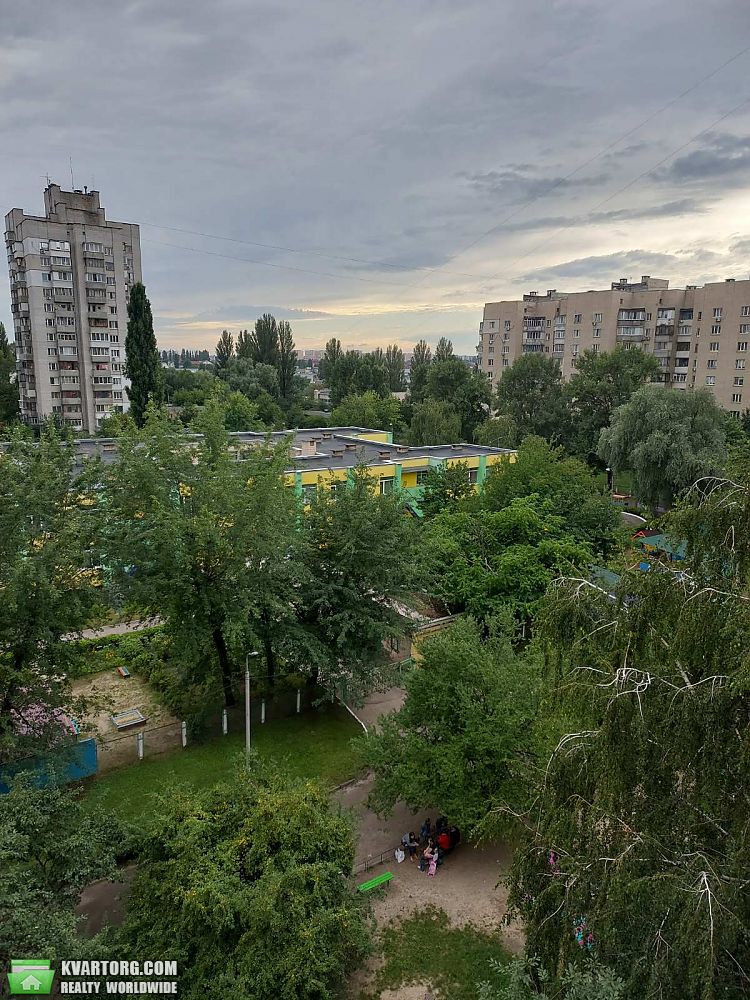Rent out 2-room apartment. Киев, Симиренко — photo 3