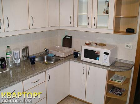 Rent out 2-room apartment. Киев,  Крушельницкой — photo 5
