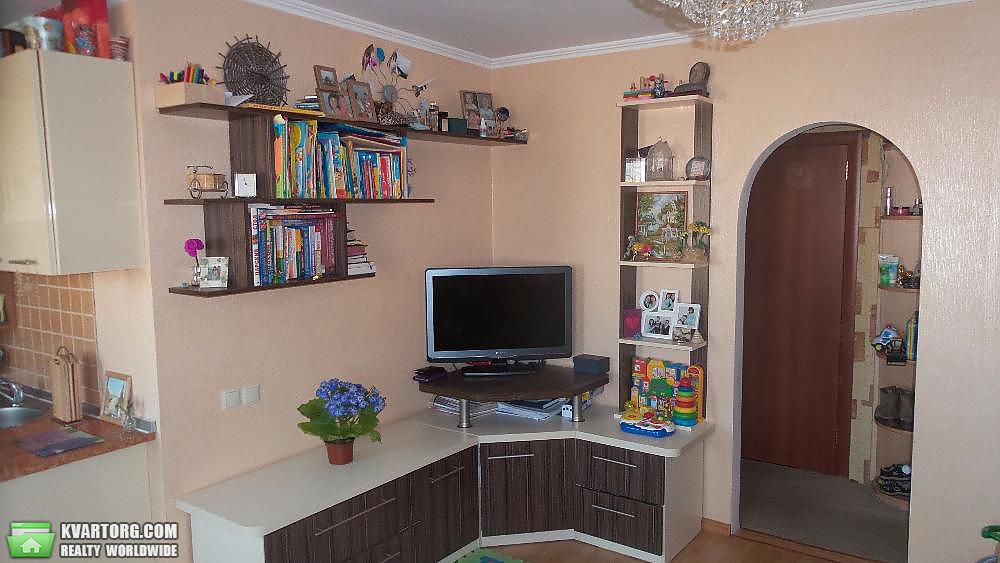 Sell 2-room apartment. Киев,  Жукова — photo 3