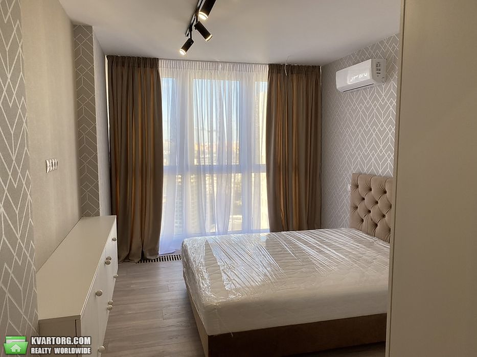Sell 2-room apartment. Киев,  Урловская — photo 3