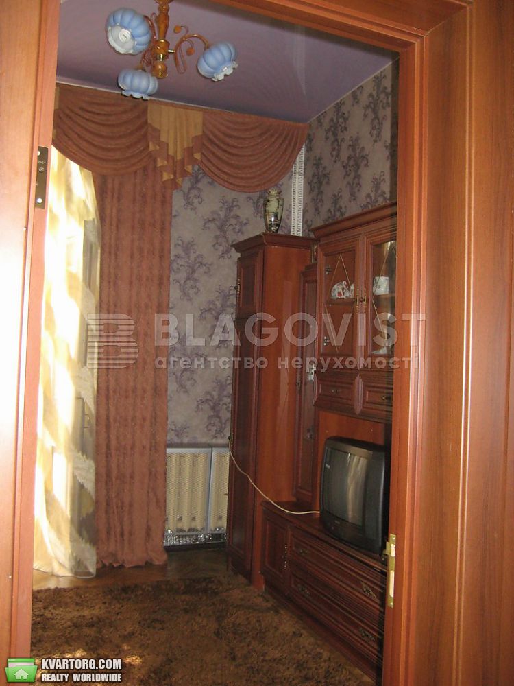 Sell 2-room apartment. Киев,  Нижний Вал — photo 2