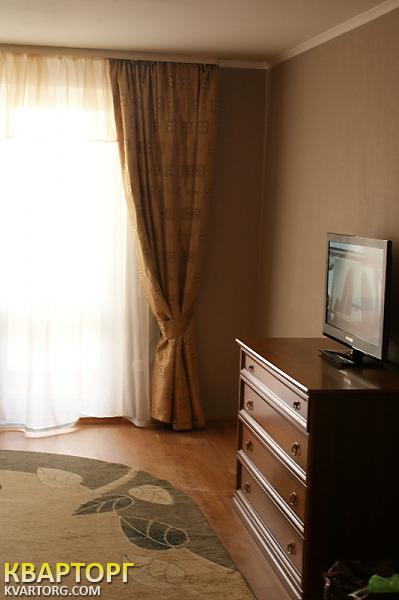 Rent out 2-room apartment. Киев,  Дарницкий бул — photo 3