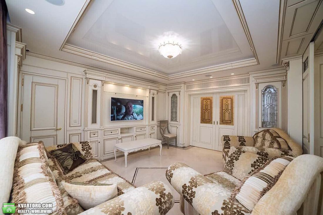 Sell 4-room apartment. Киев,  Шевченко бул — photo 1
