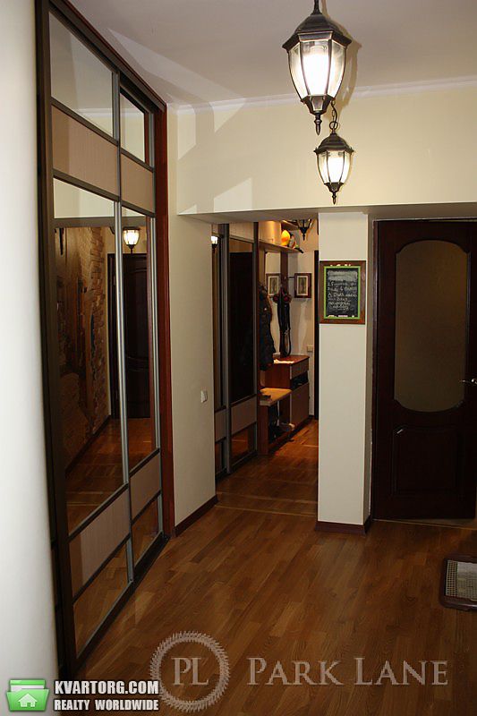 Sell 3-room apartment. Киев,  Панаса Мирного, 27 — photo 1