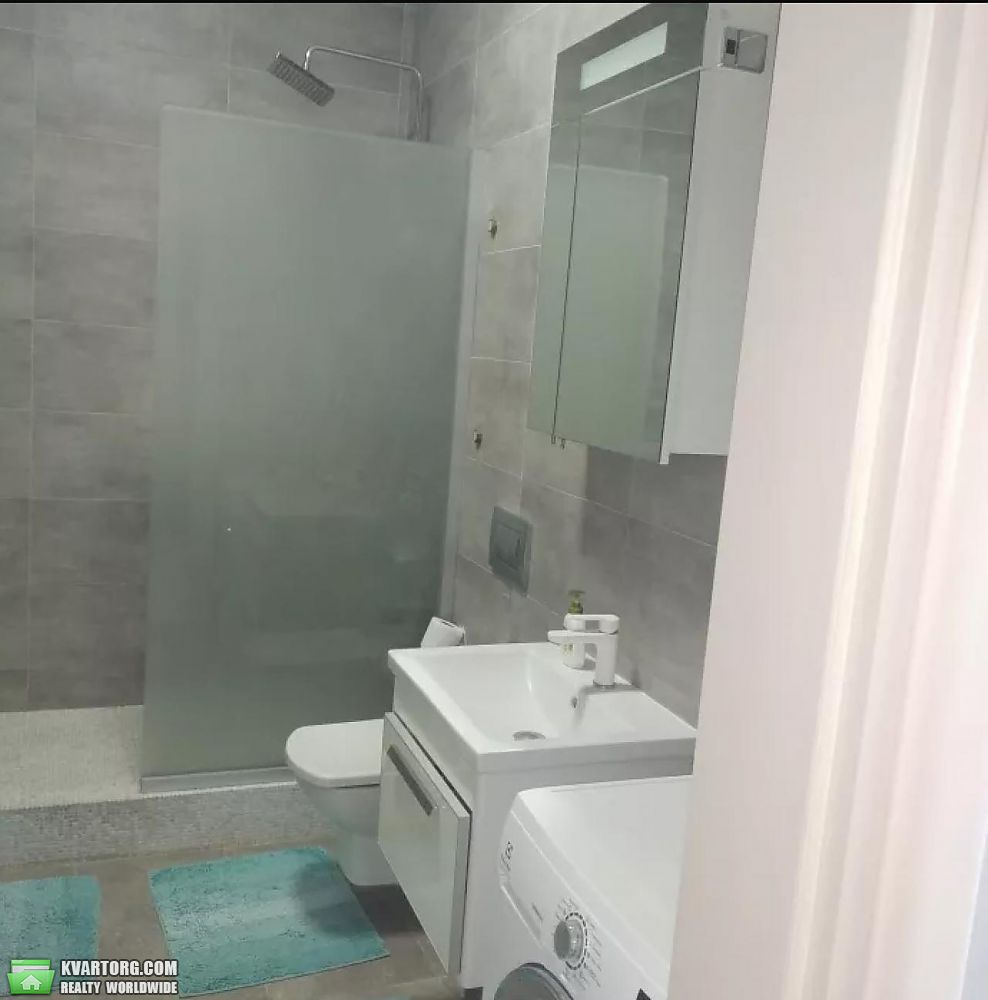 Rent out 2-room apartment. Киев, Коновальца — photo 4