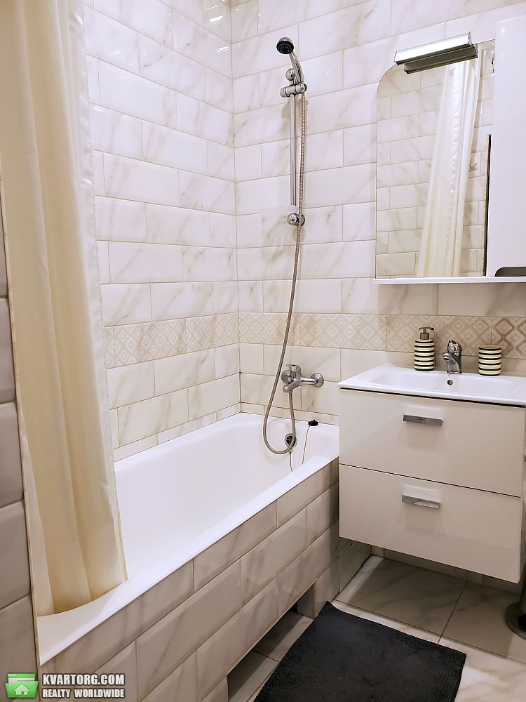 Rent out 2-room apartment. Киев,  Шота Руставели — photo 4