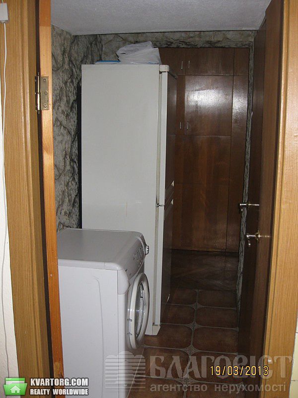 Sell 3-room apartment. Киев,  Щорса — photo 8