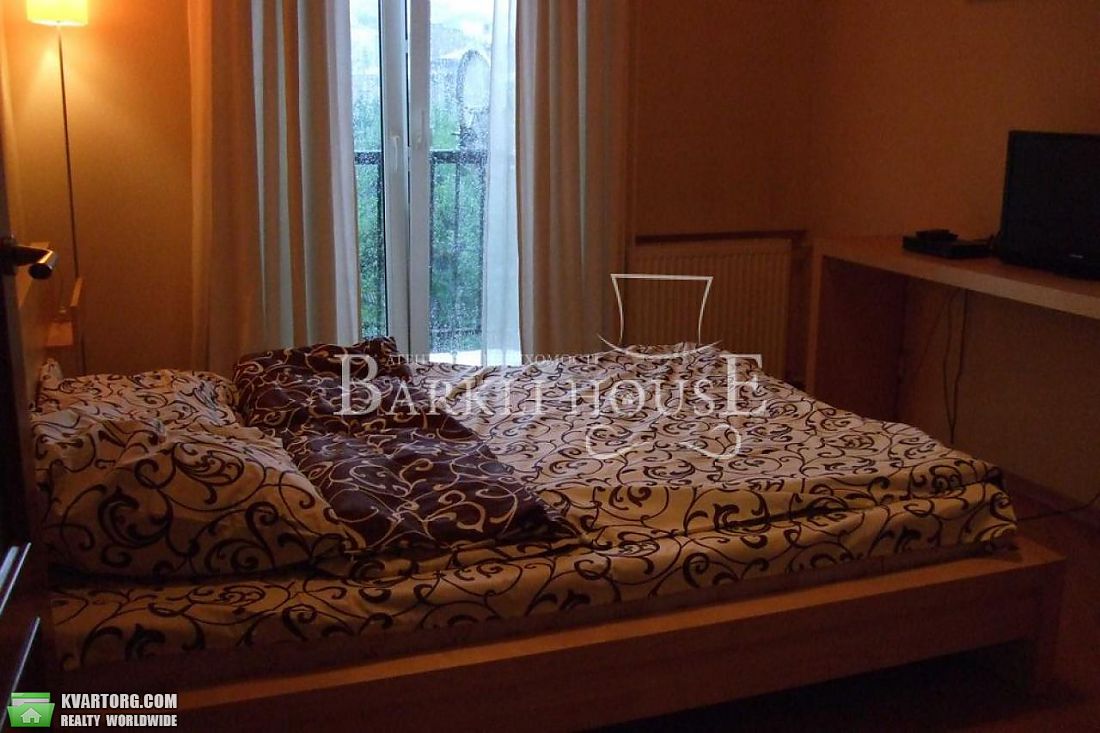 Rent out 2-room apartment. Киев,  Крещатик — photo 4