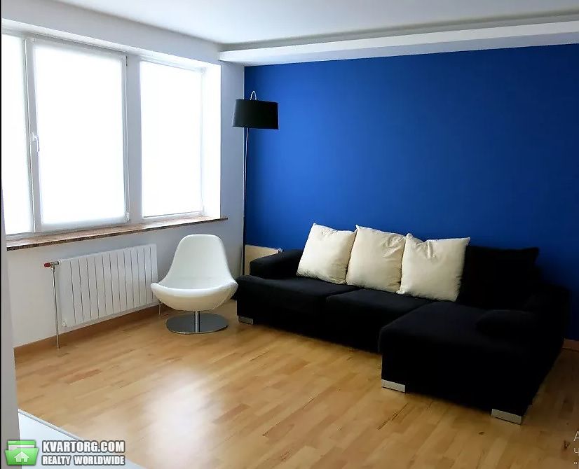 Rent out 3-room apartment. Киев, Гришка — photo 1