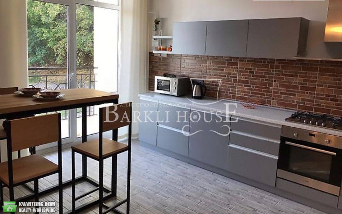 Rent out 2-room apartment. Киев, дегтярная — photo 2