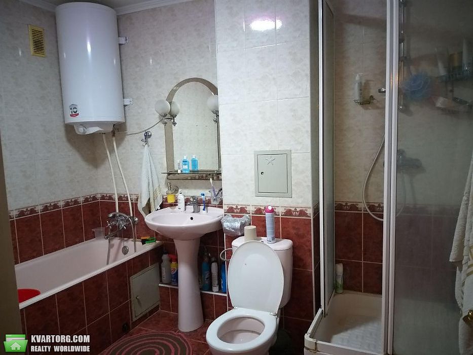 Sell 3-room apartment. Киев,  Миропольская — photo 8