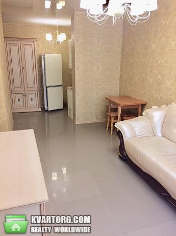 Rent out 2-room apartment. Киев,  Харьковское шоссе — photo 5