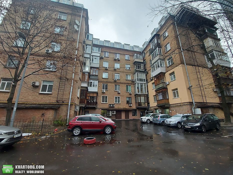 Sell 3-room apartment. Киев,  Первомайского — photo 1