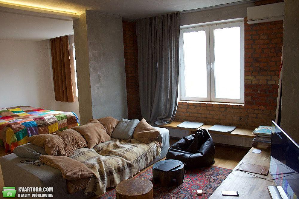 Rent out 2-room apartment. Киев,  Дмитриевская — photo 2