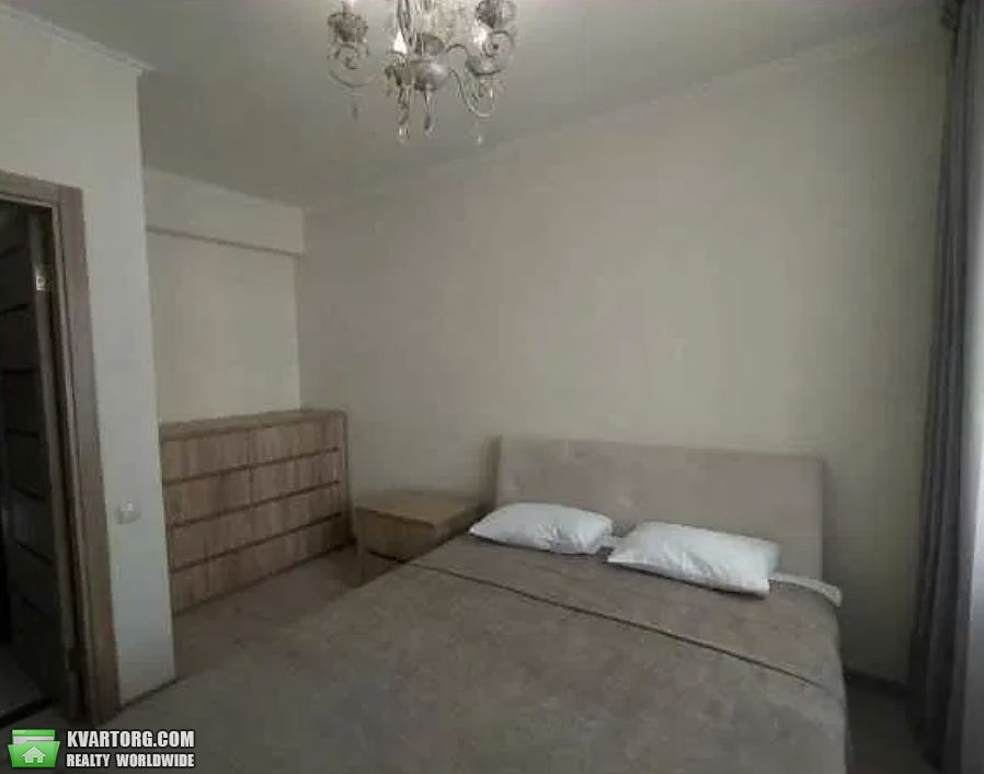 Rent out 2-room apartment. Киев,  Воскресенская — photo 3